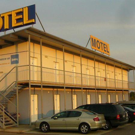Tour-Motel Wilfersdorf  Dış mekan fotoğraf